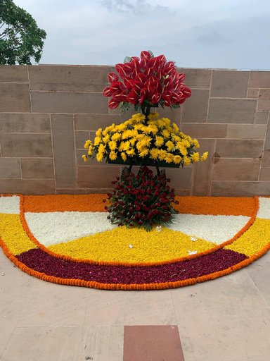 Rajghat New Delhi Floral Sculpture